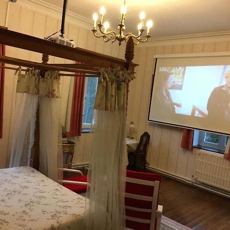 Отель Chateau Bleu Trooz Экстерьер фото
