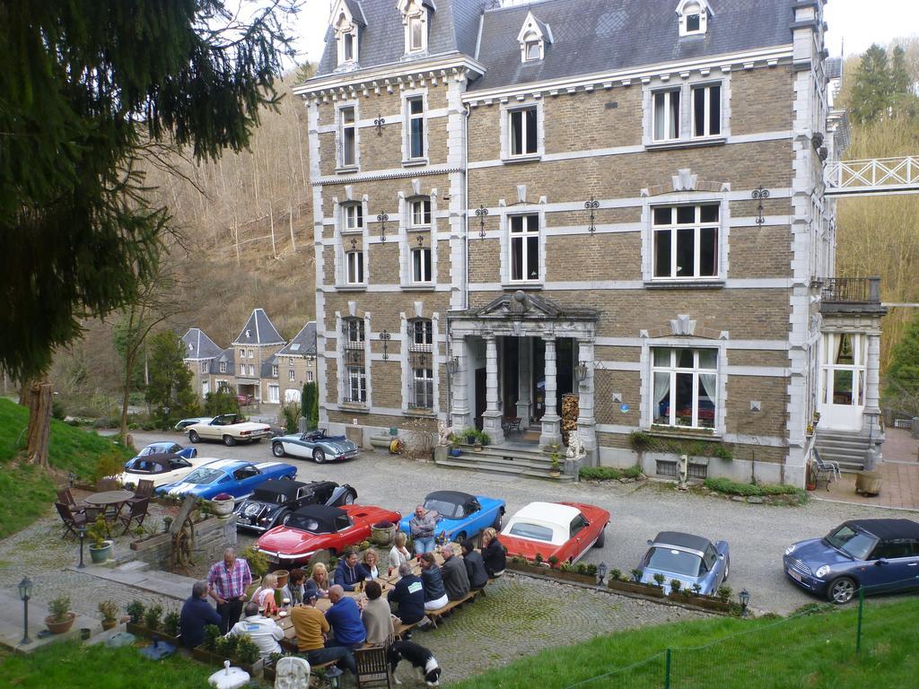 Отель Chateau Bleu Trooz Экстерьер фото