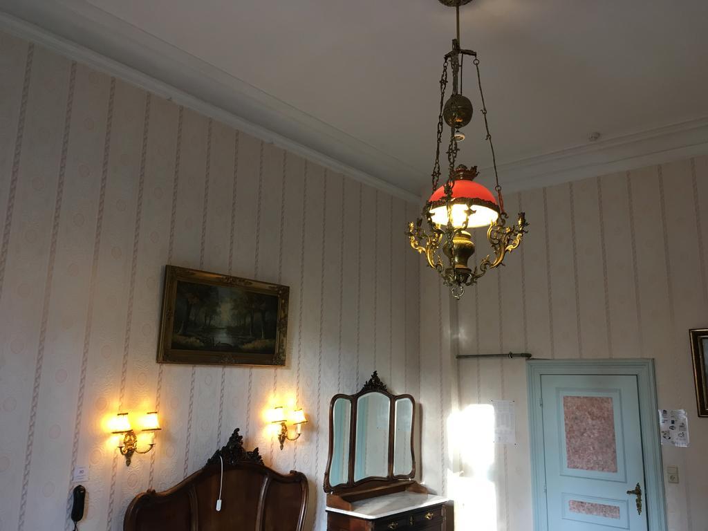 Отель Chateau Bleu Trooz Экстерьер фото