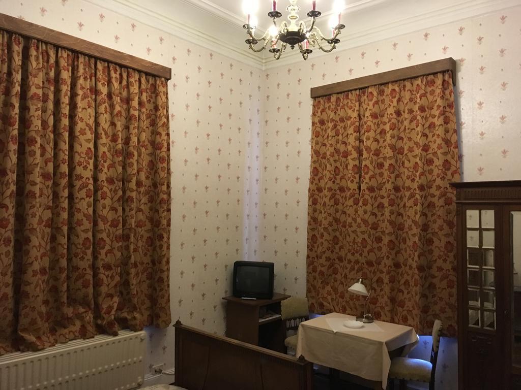 Отель Chateau Bleu Trooz Экстерьер фото