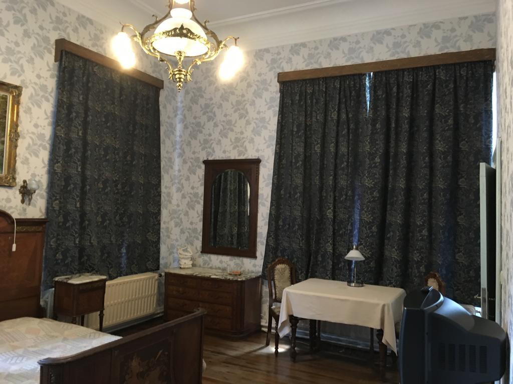 Отель Chateau Bleu Trooz Экстерьер фото